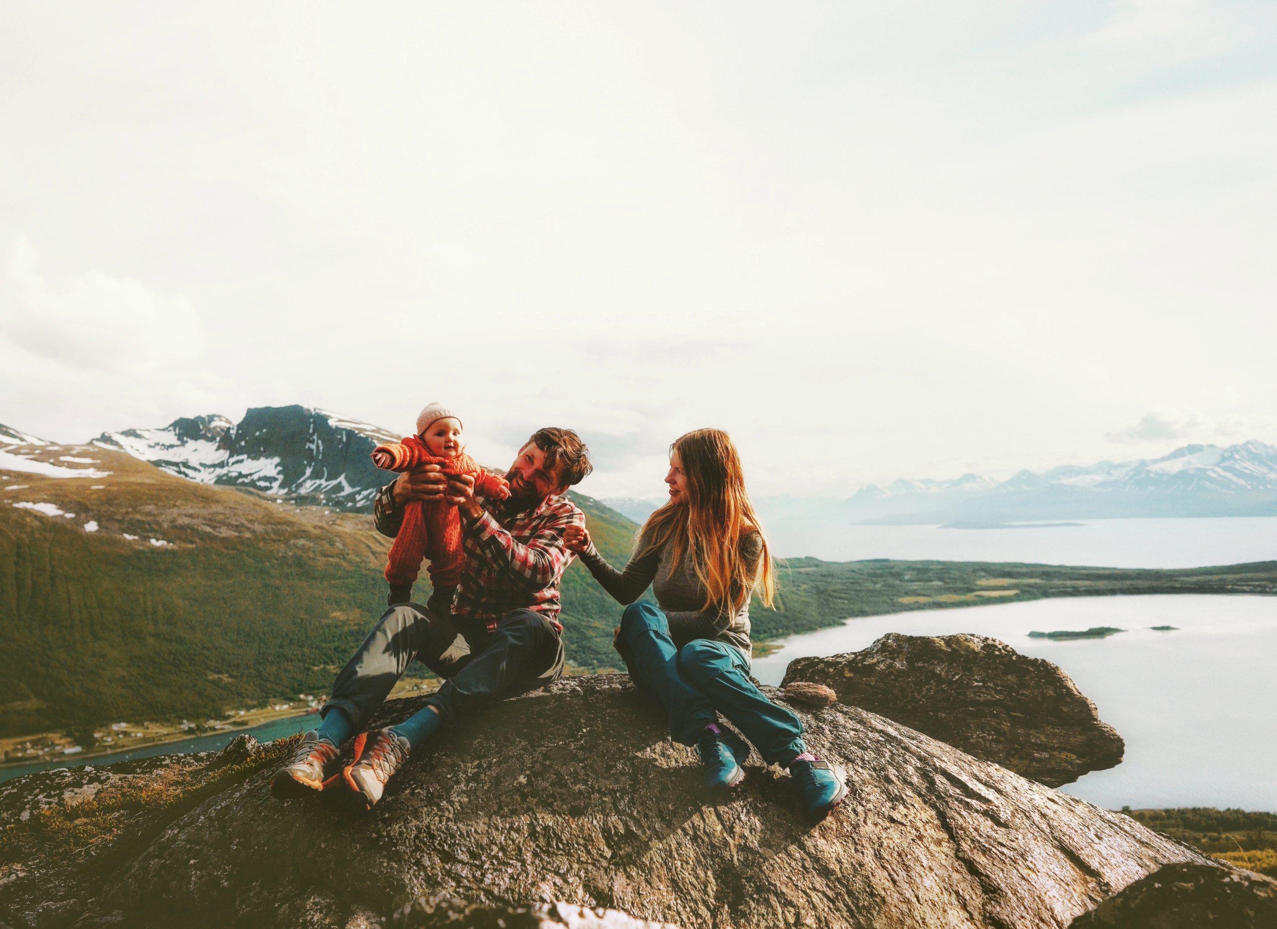 How to Budget for a Family Vacation This Year