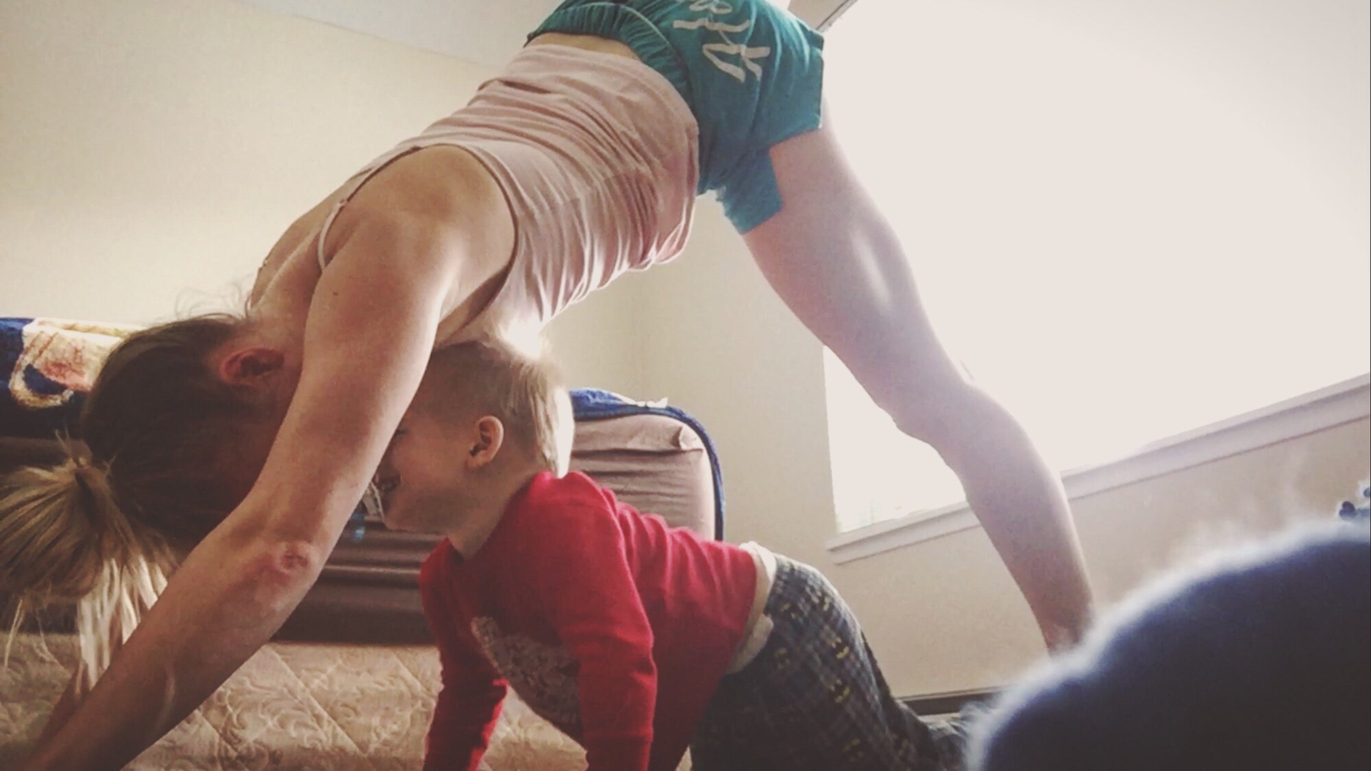 making-working-out-at-home-work_t20_WQP7z1