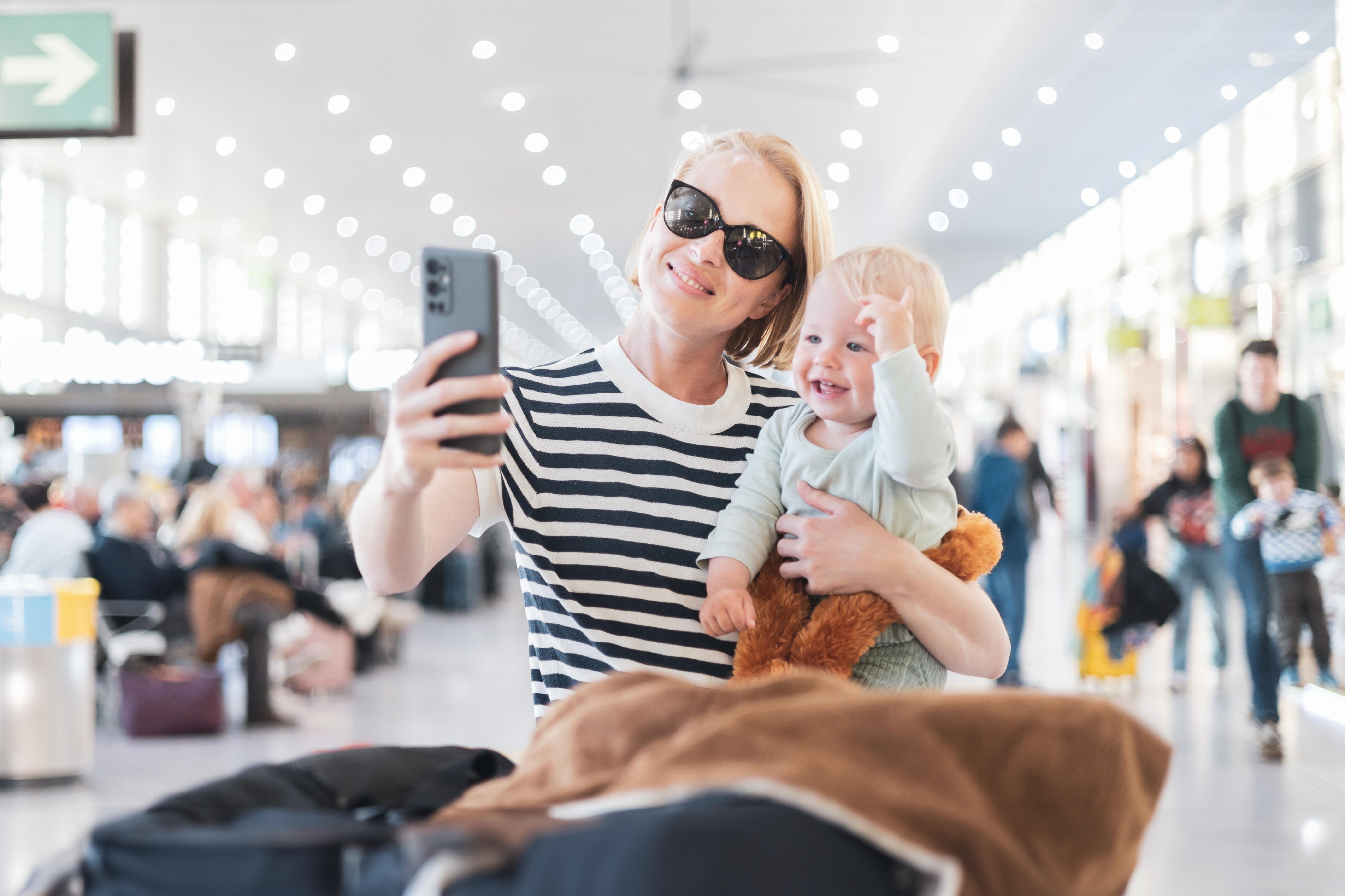 How to Navigate Holiday Travel With an Infant: Essential Tips for a Stress-Free Journey