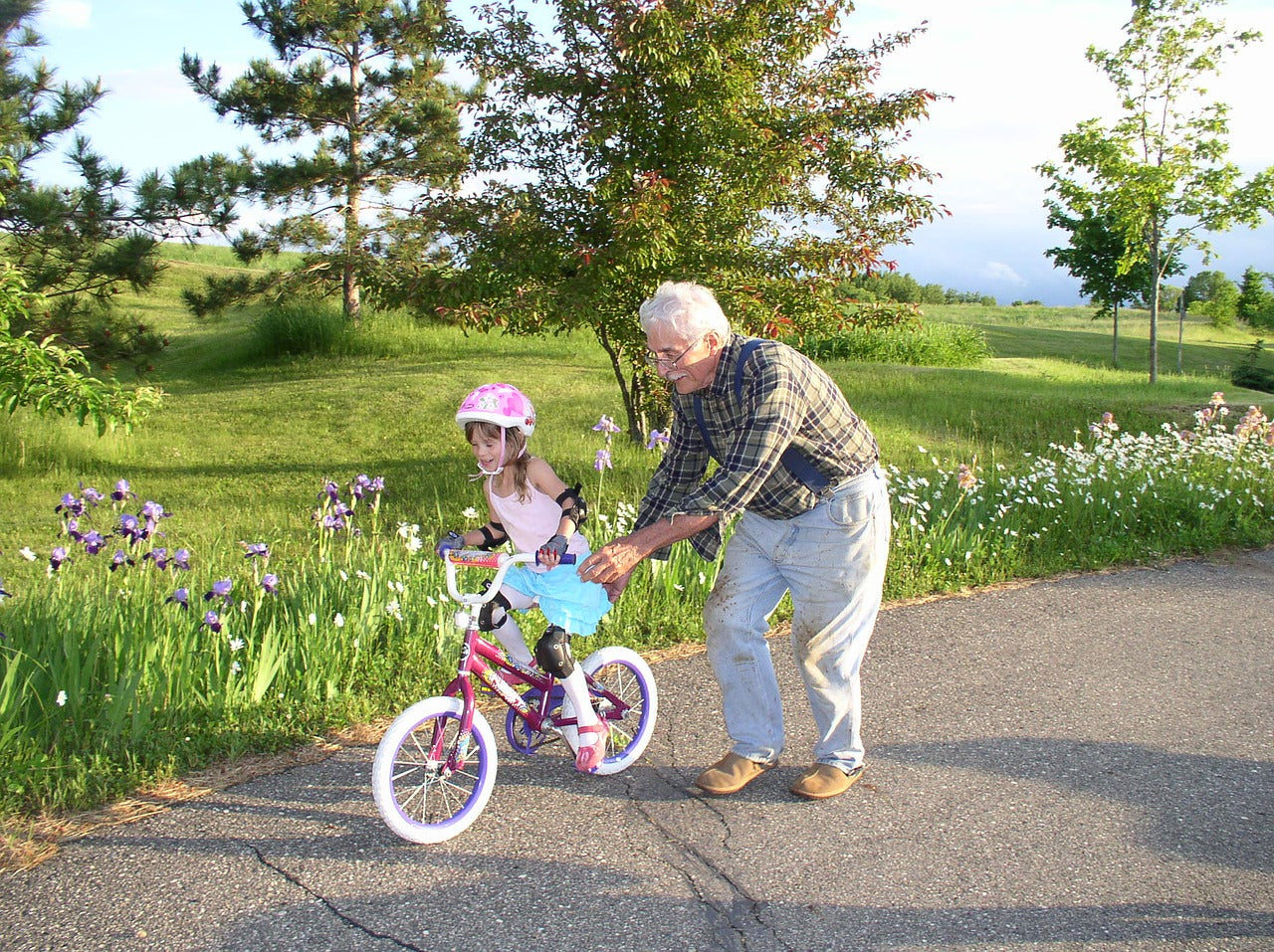 grandparents-2734513_1280